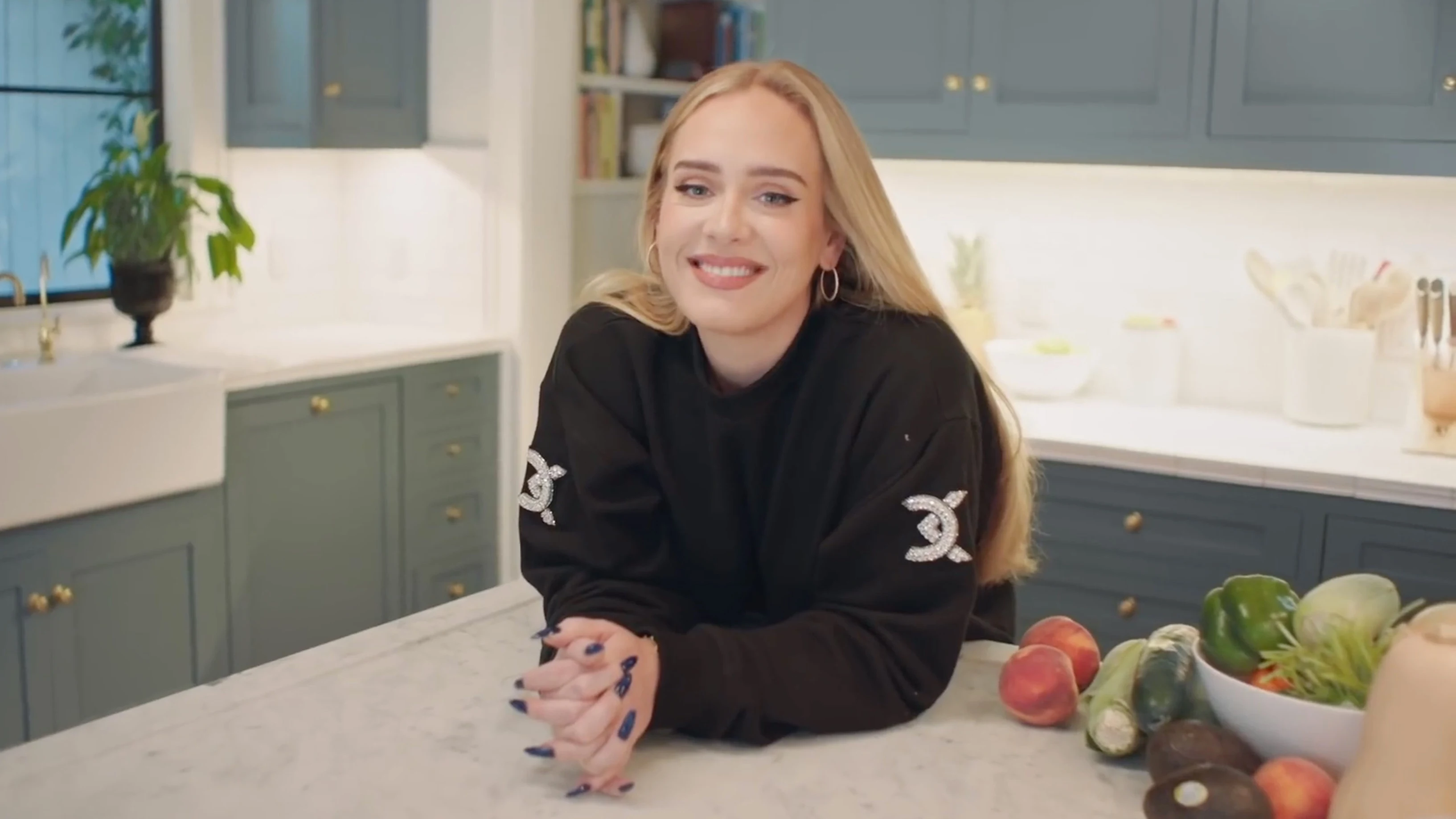 ZIEN: Fans gaan los op gefotoshopte Adele