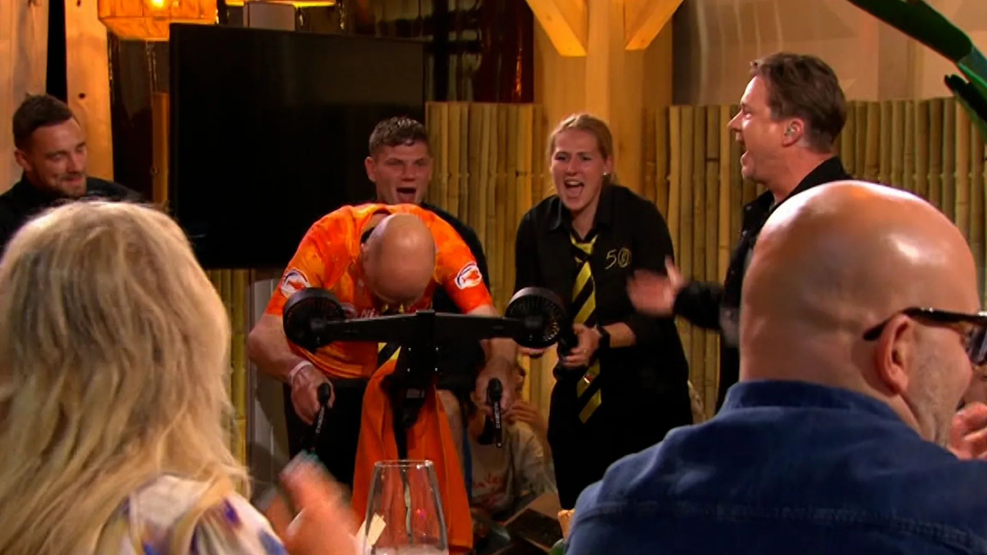 Fietsen voor het goede doel