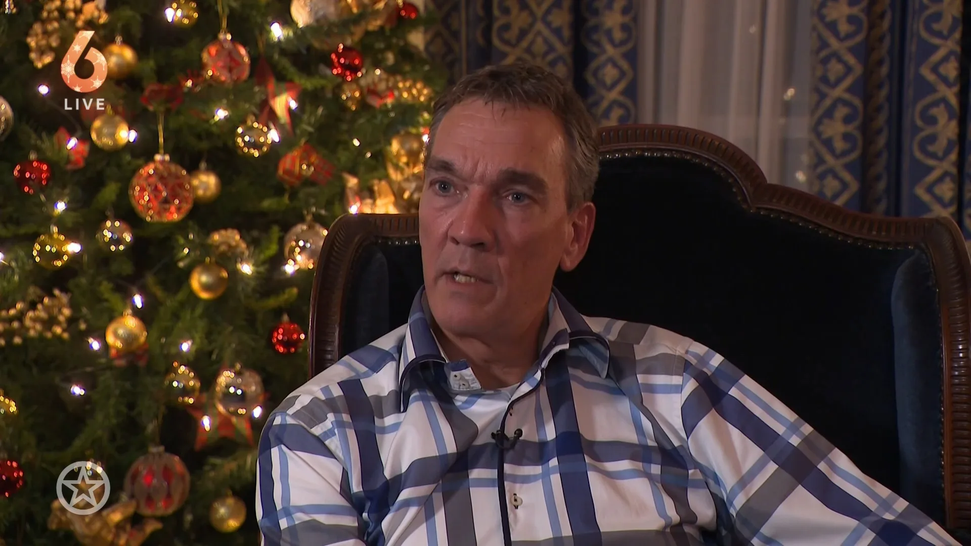 Hans, de weduwnaar van Jacques d'Ancona neemt moeilijk besluit