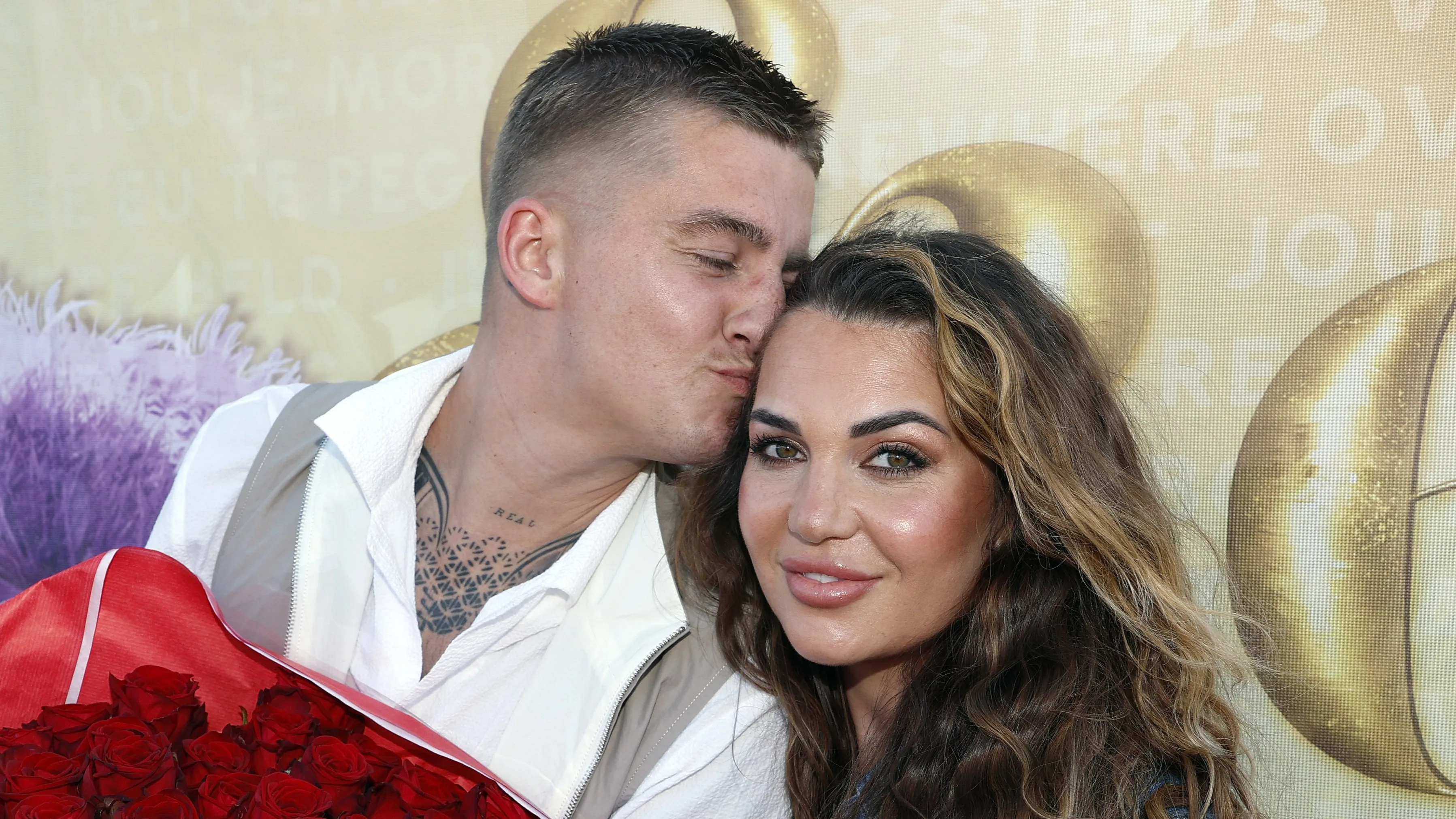 Jennifer laat grote wens Mart Hoogkamer in vervulling gaan