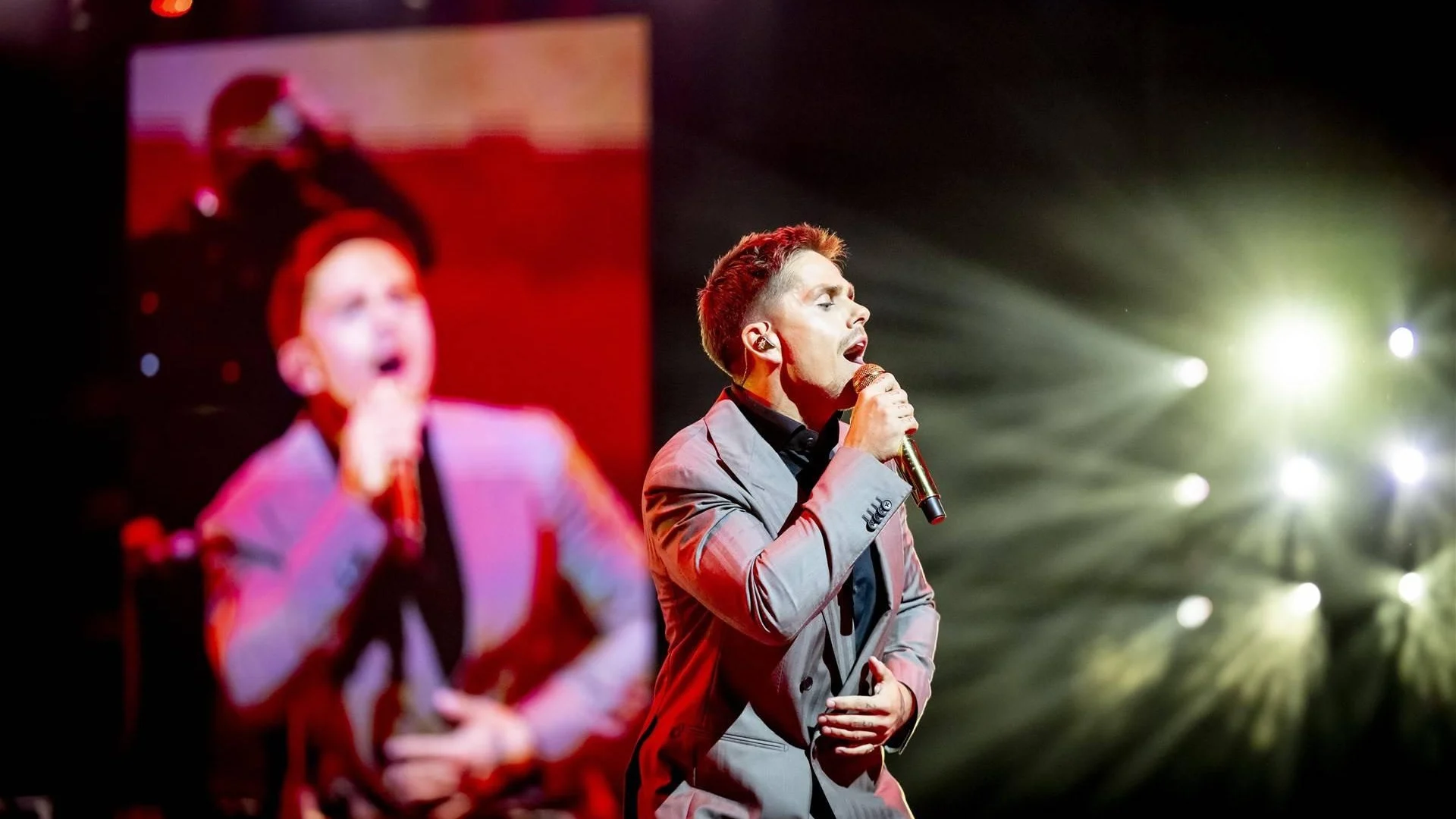 André Hazes laat emotioneel van zich horen