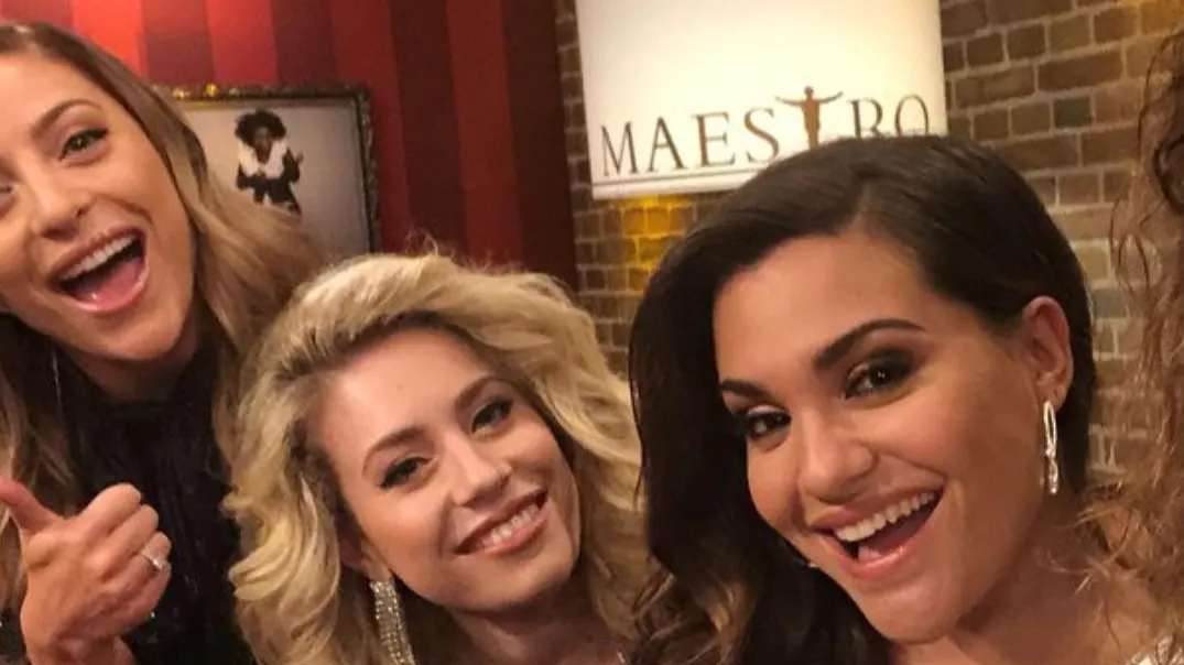 OG3NE-Shelley showt bikinibody na afvalstrijd