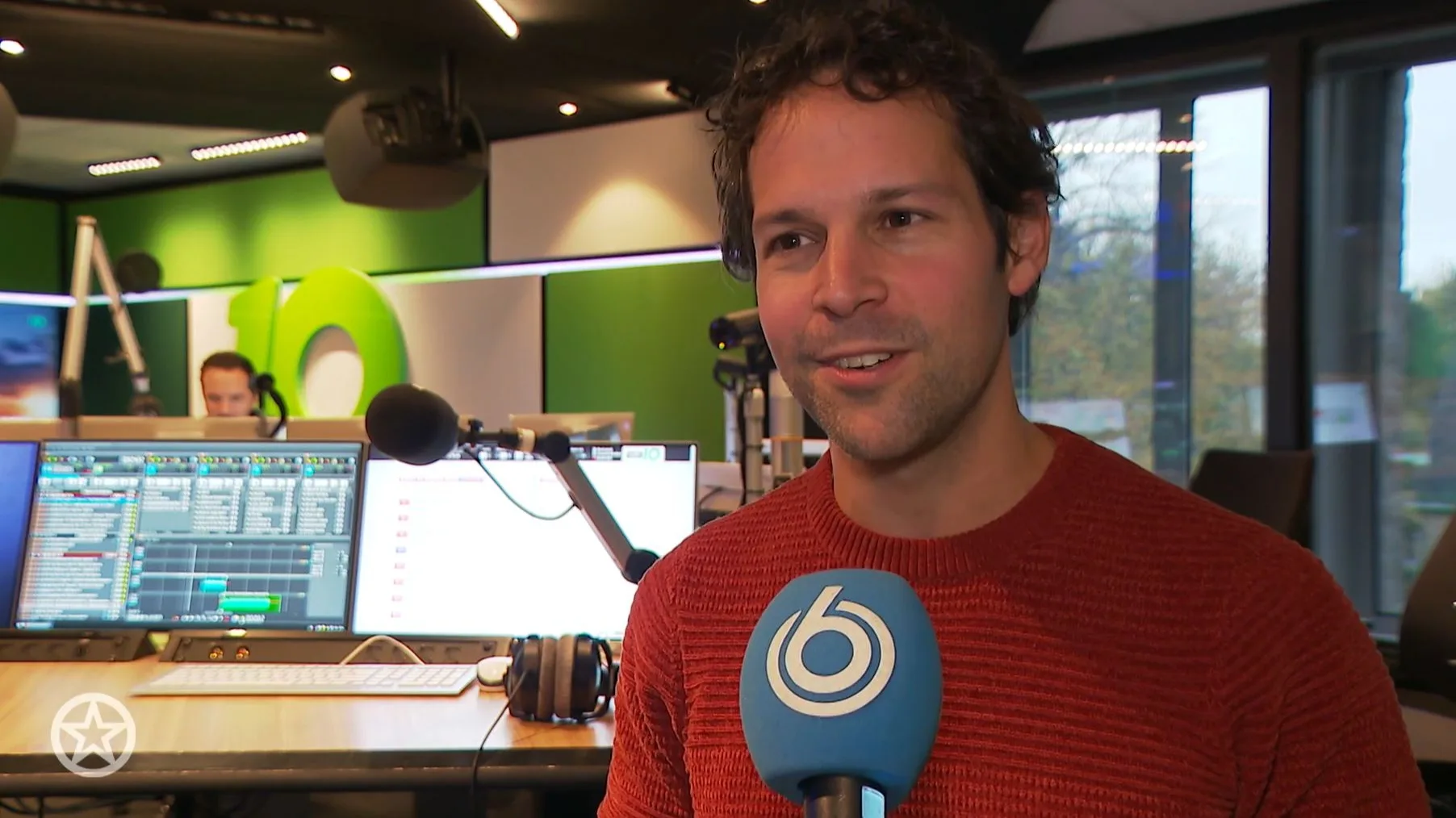 Victor Mids dolblij met succes van  Mindf*ck