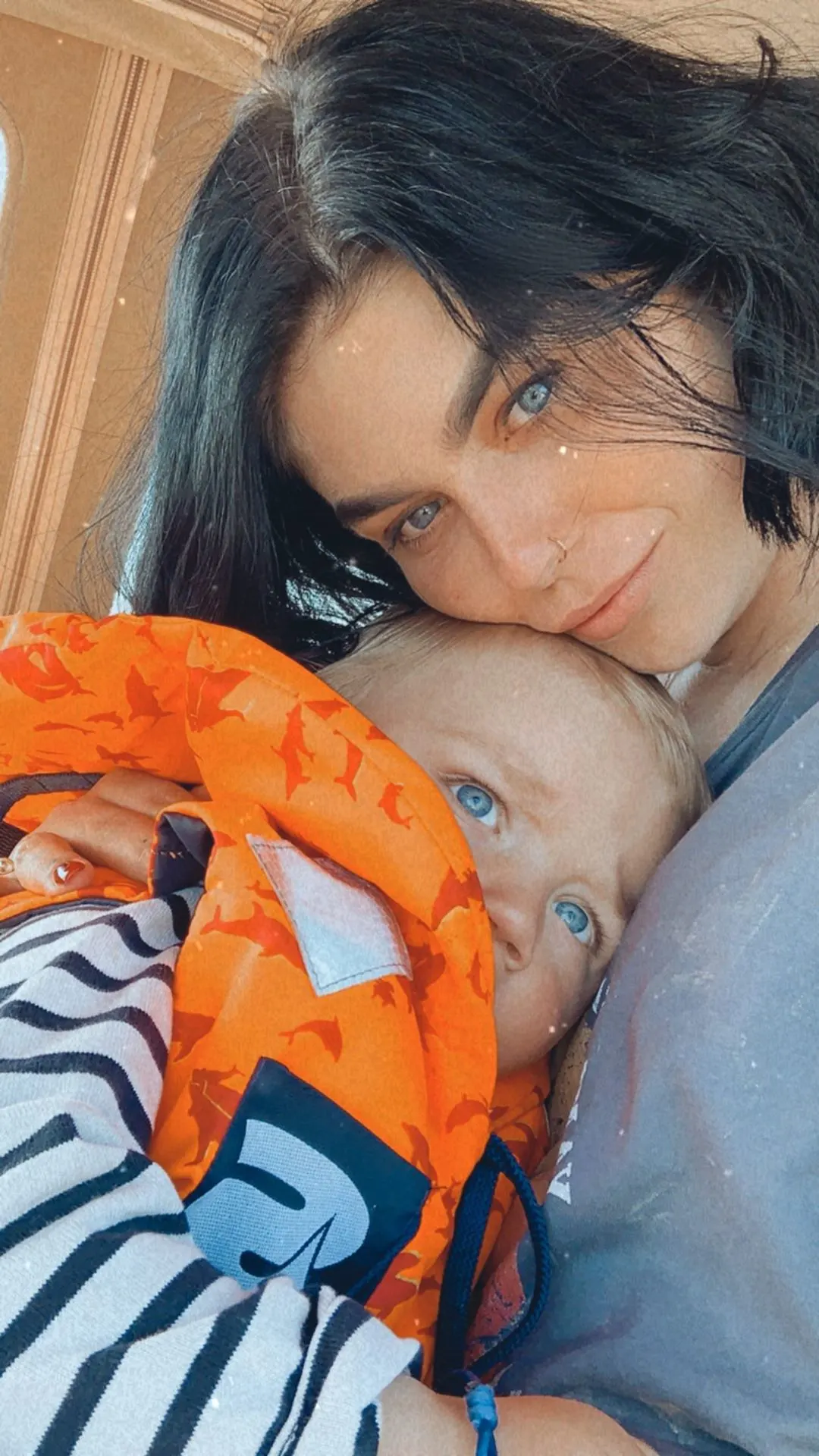 Fender zingt liedje voor Roxeanne!