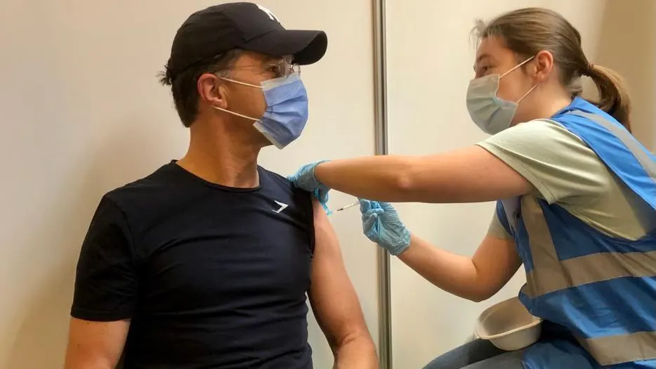Premier Rutte ingeënt tegen het coronavirus