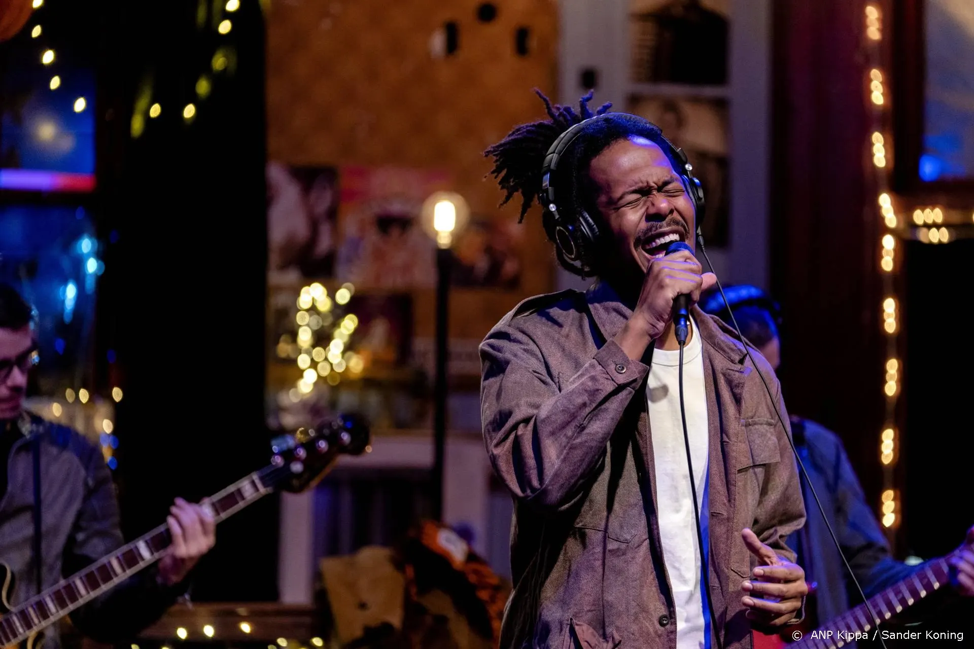 Jeangu zakt met songfestivalliedje bij bookmakers