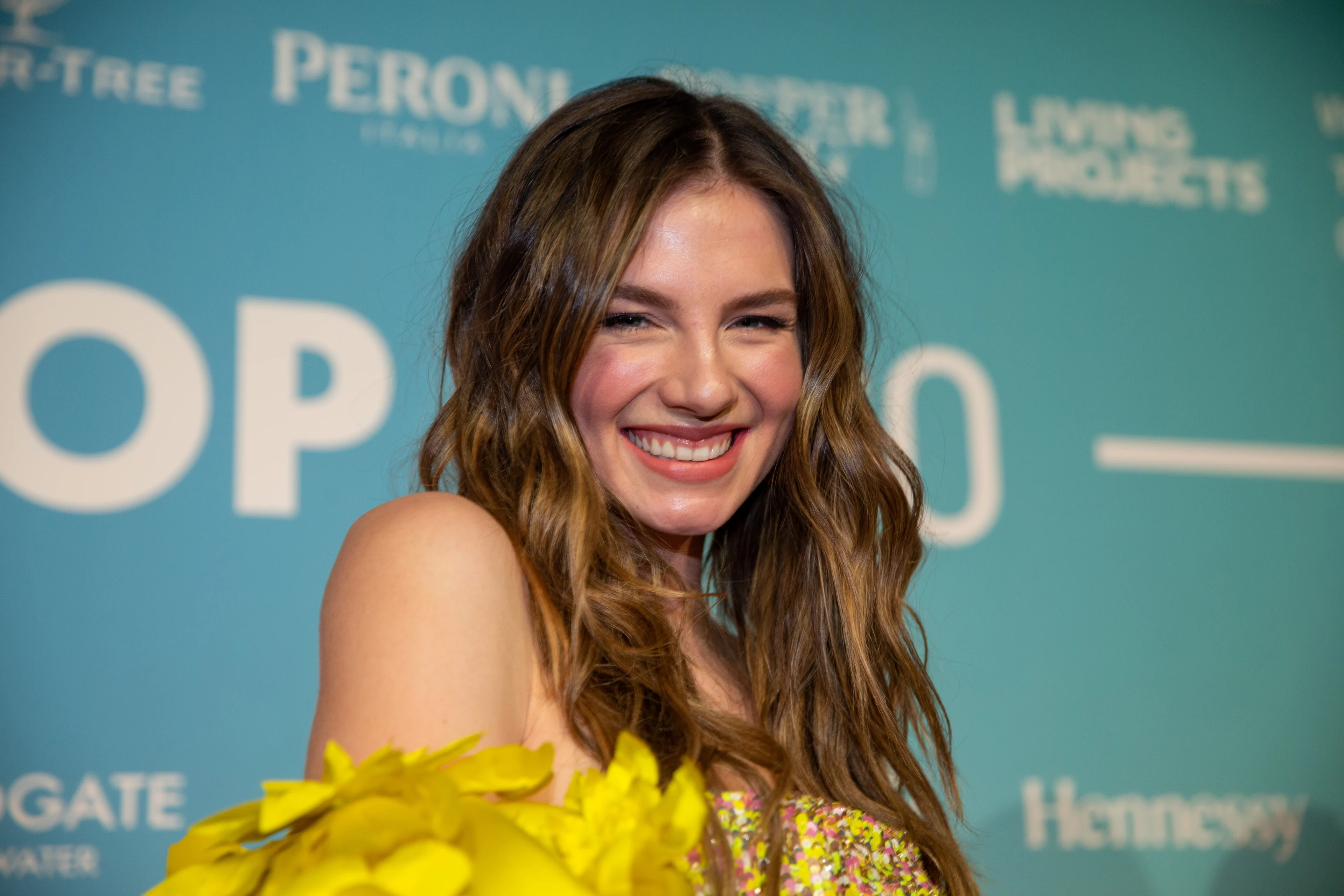 Zien! Zó zag zangeres Maan er vroeger uit