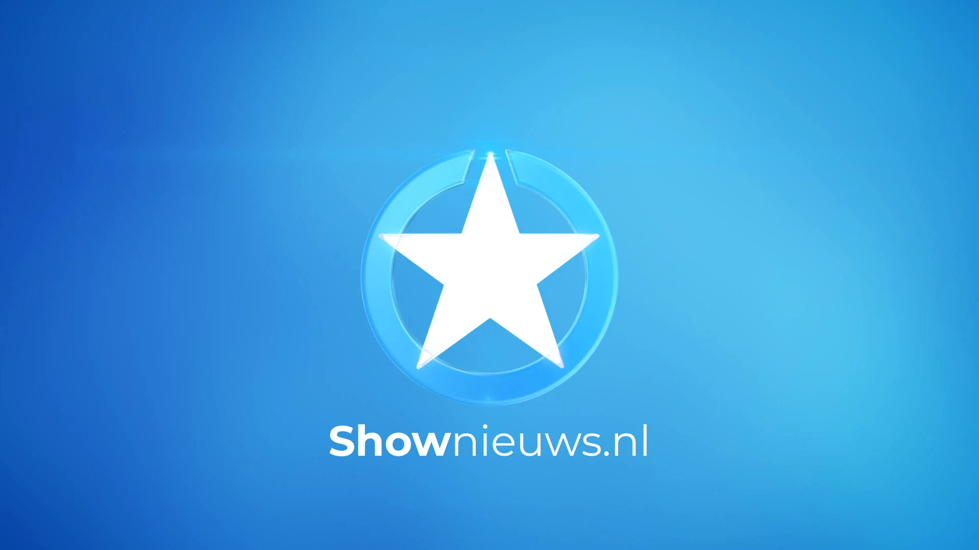 Vrouwelijk Bekend Nederland loopt weg met setjes Love Stories X H&M