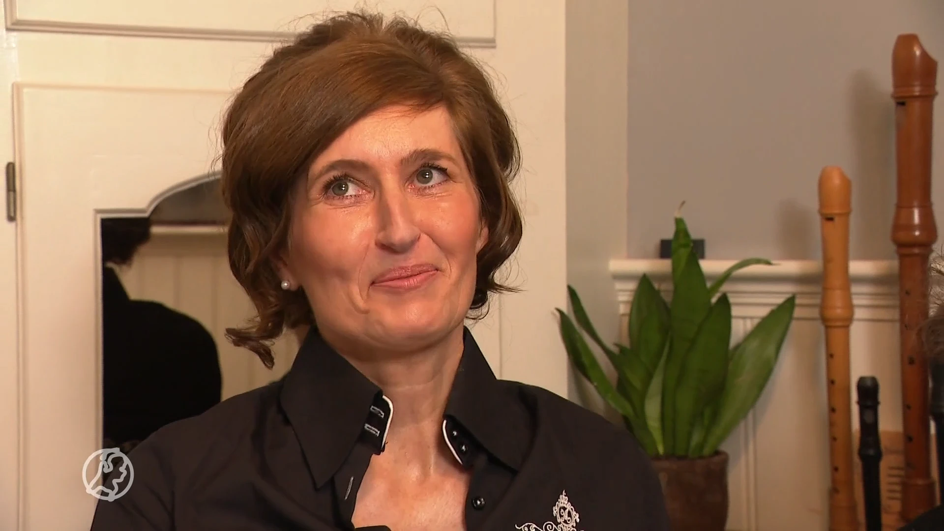 Blokfluitdocent niet blij met fluitlied Bas Hoeflaak: 'Niet goed voor imago van instrument'