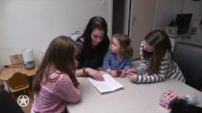 Kijkers ontroerd door Steenrijk, Straatarm