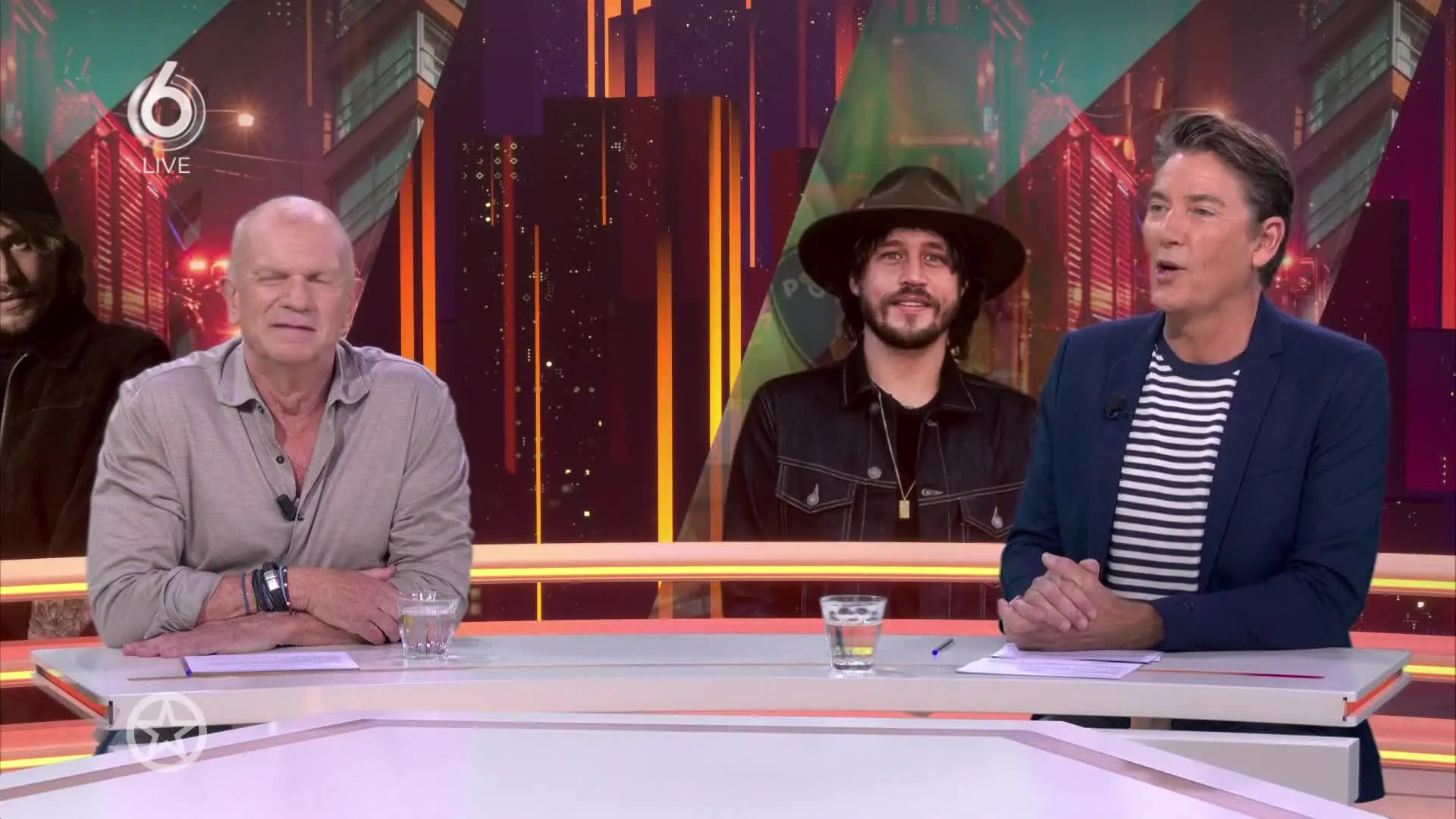 Politie gaat huis Rob Dekay binnen om bizarre reden