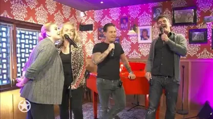 Hazes-artiesten zetten toon in backstagecafé