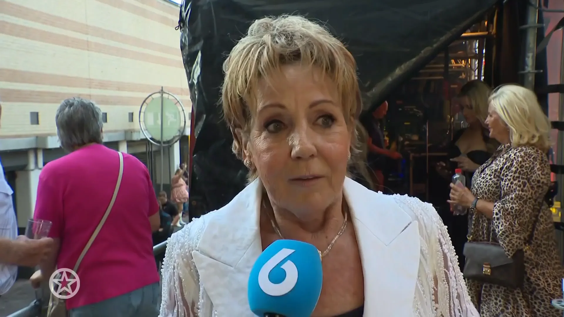 Marianne Weber deelt vreselijk nieuws: 'Aan de beademing'