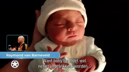 Raymond van Barneveld kan geluk niet op met kleinzoon