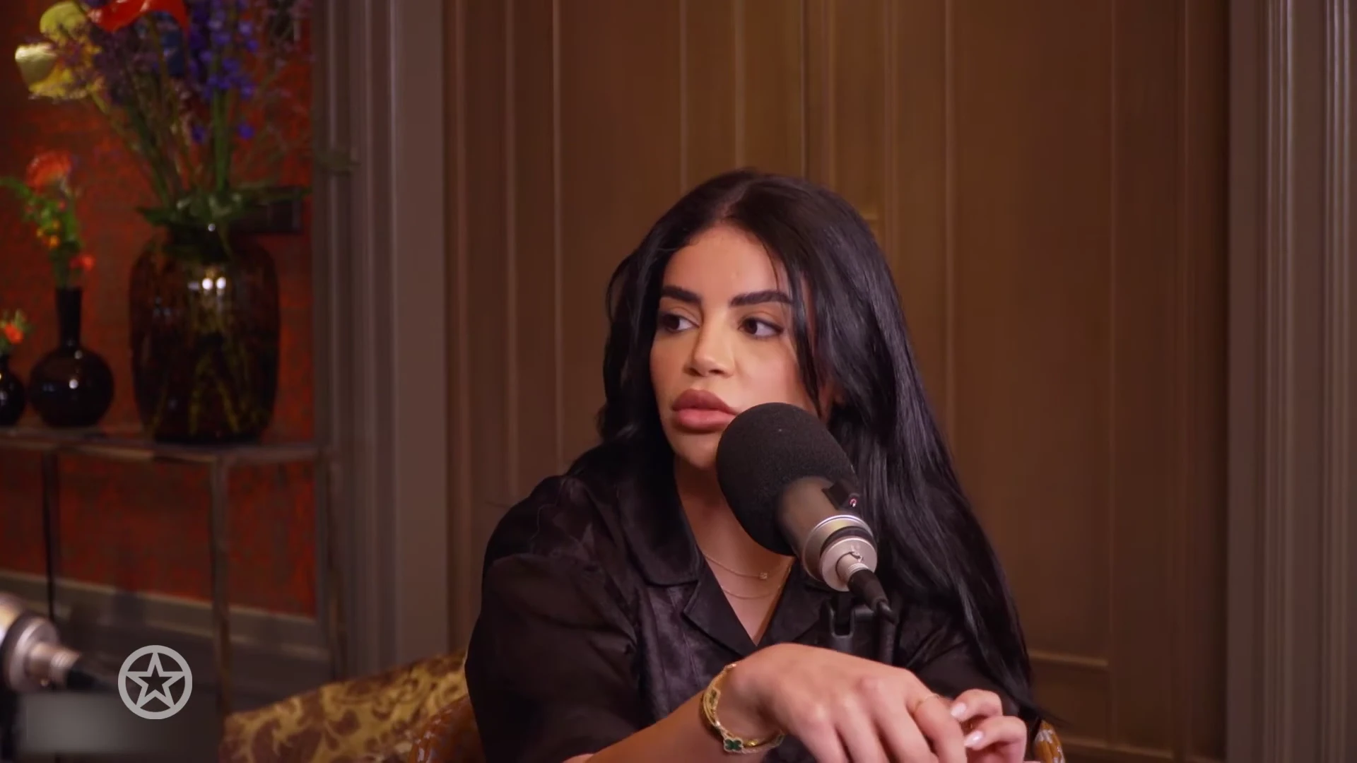 Selma Omari over Ali B