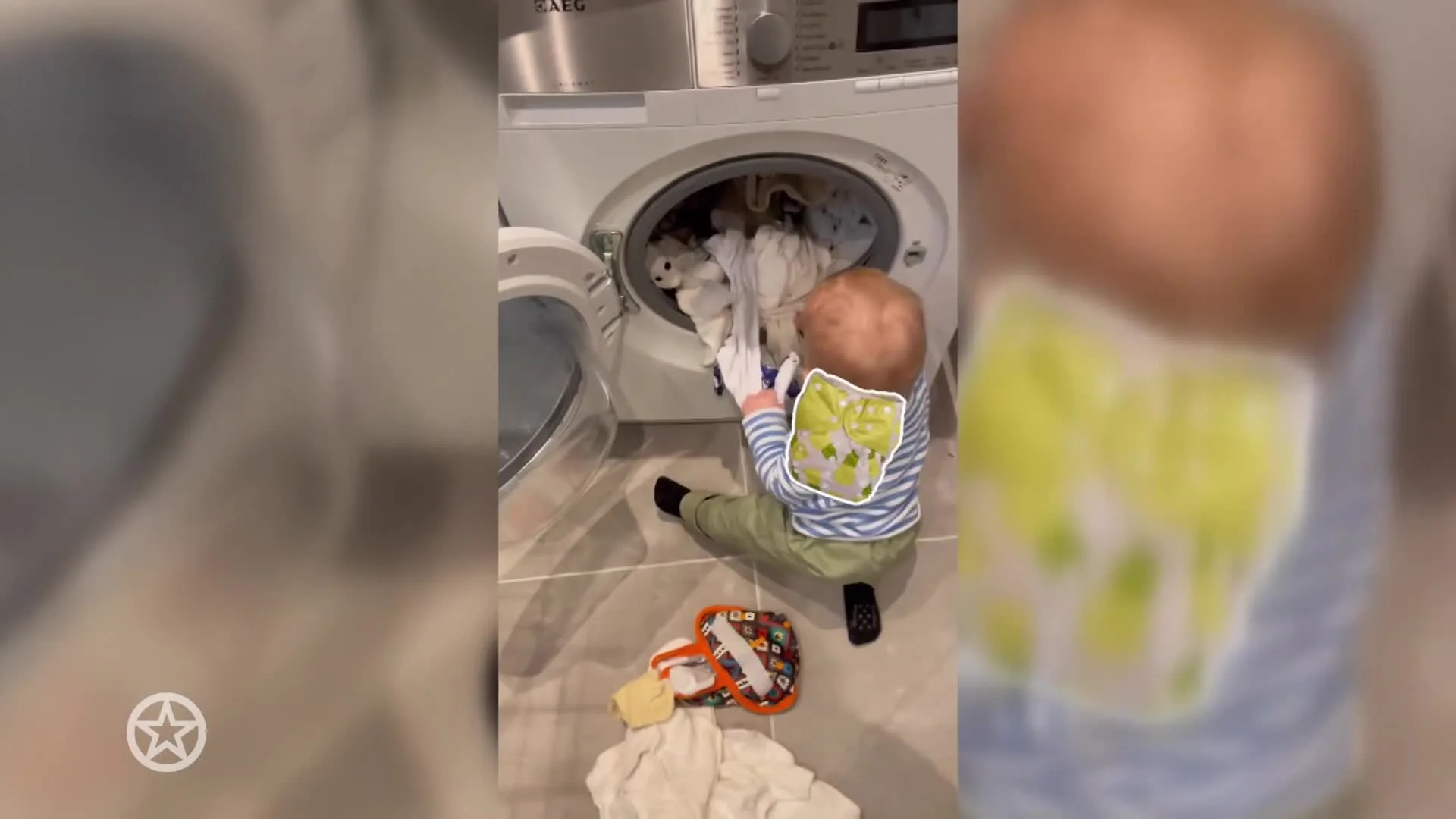 Kind Stijn Fransen kan de was doen