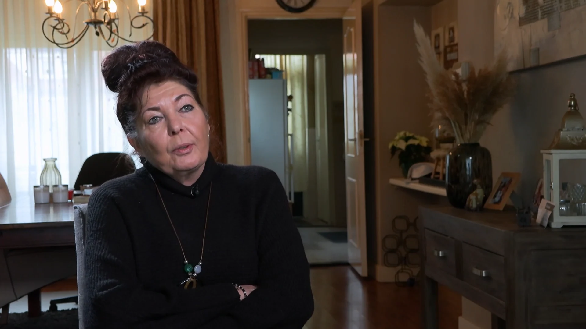 Marga en haar buren Wim en Annelies hebben ruzie in Mr. Frank Visser doet uitspraak