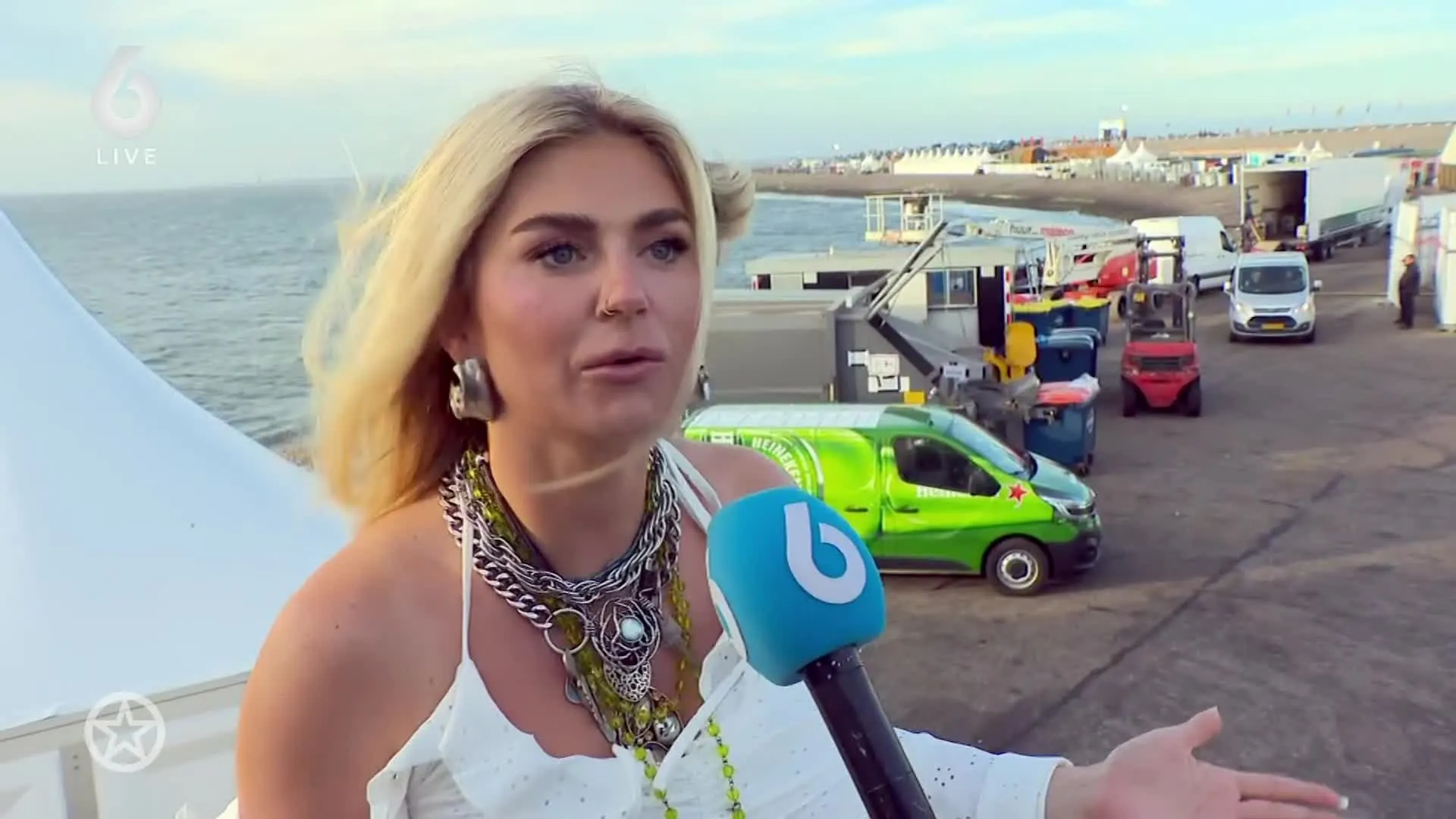 De eerste dag van Concert At Sea