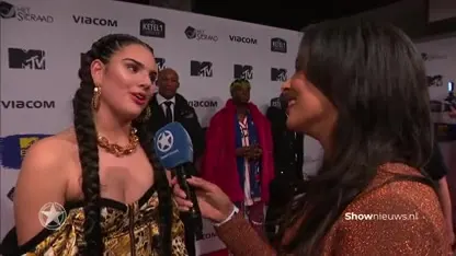 Famke reageert op liefdesgeruchten Ronnie Flex