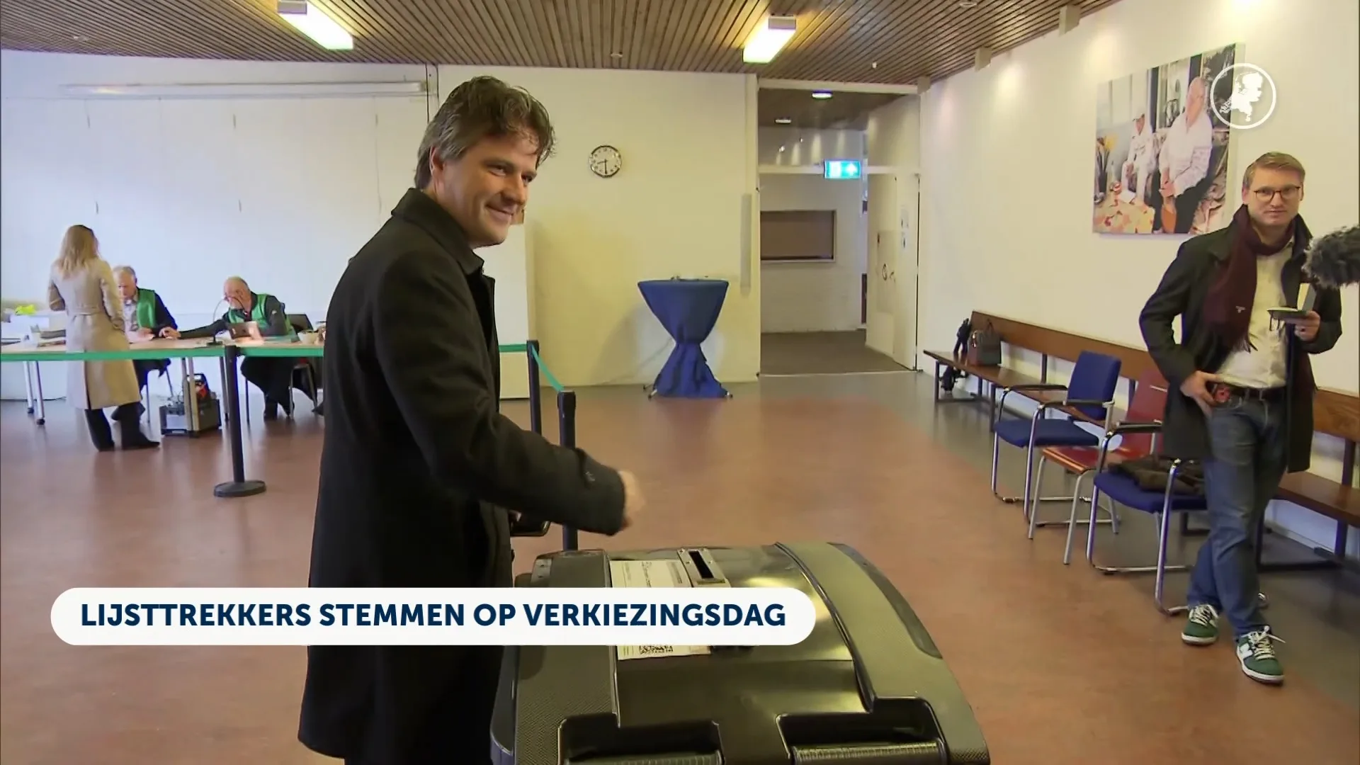 Lijsttrekkers brengen stem uit voor Tweede Kamerverkiezingen (Hart van Nederland)