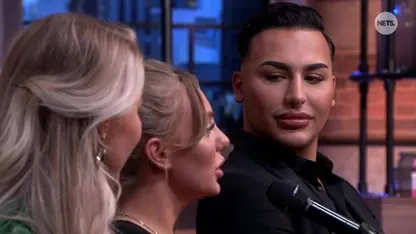 Naomi showt nieuwe neus!