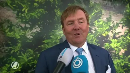Koning Willem-Alexander ervaart Amersfoort als 'één groot warm bad'