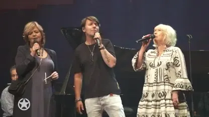 Willeke Alberti wil ouderen helpen