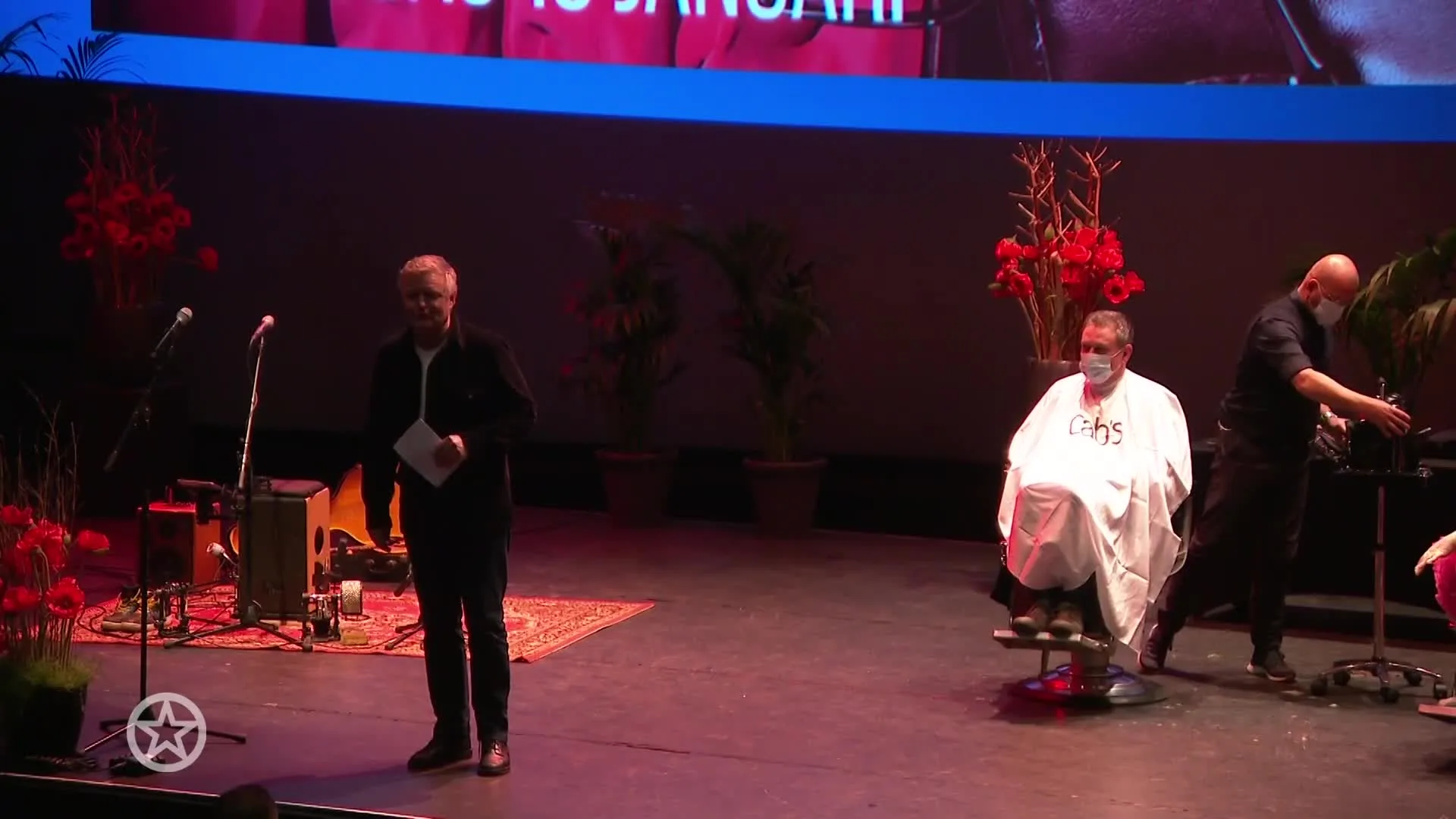 Klanten geknipt in 'bijpunttheater' De Kleine Komedie