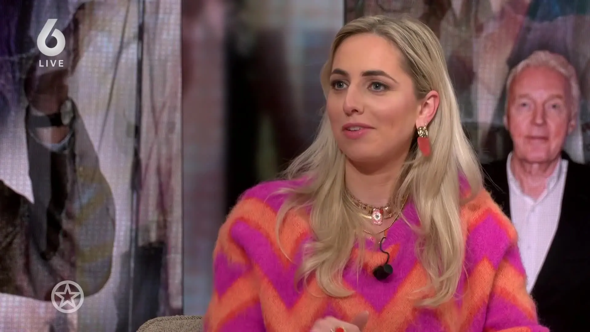 Shownieuws-tafel over boek André van Duin