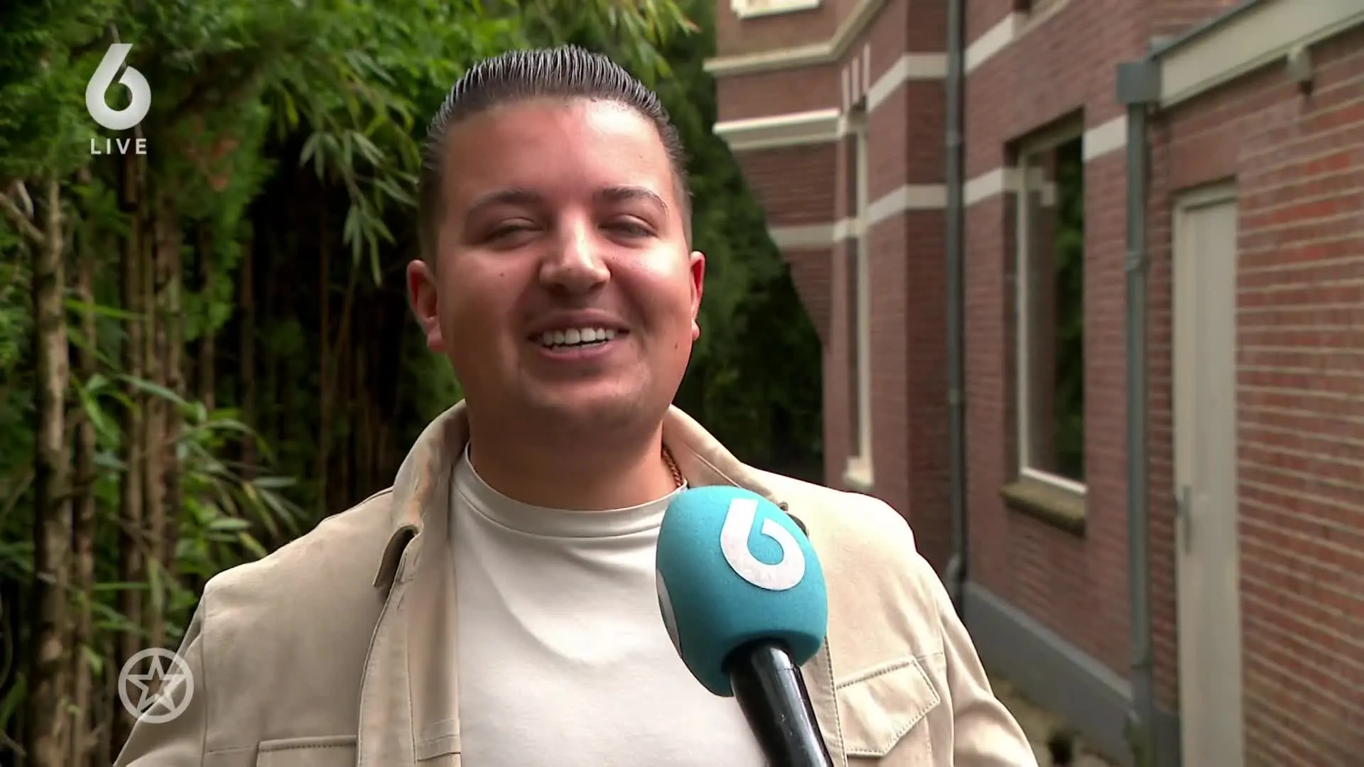 Marco Schuitmaker komt zijn eigen EK-hit