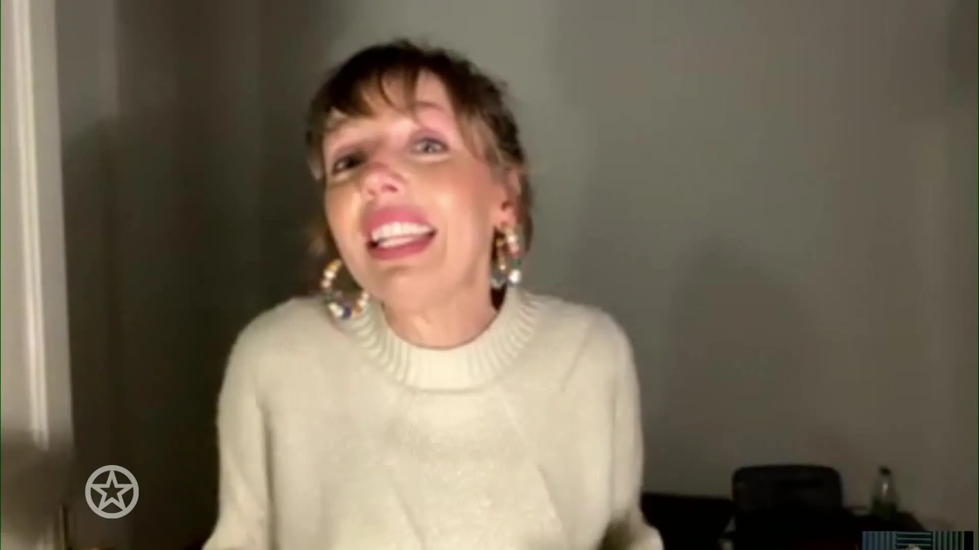 The Voice-Brenda reageert op 'asociaal' gedrag Anouk