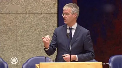 Kamervragen over salaris Matthijs van Nieuwkerk