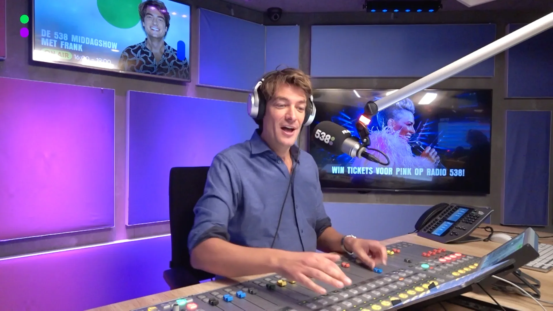 John de Jong bevestigt: Frenkie de Jong en Mikky Kiemeney zijn ouders geworden!