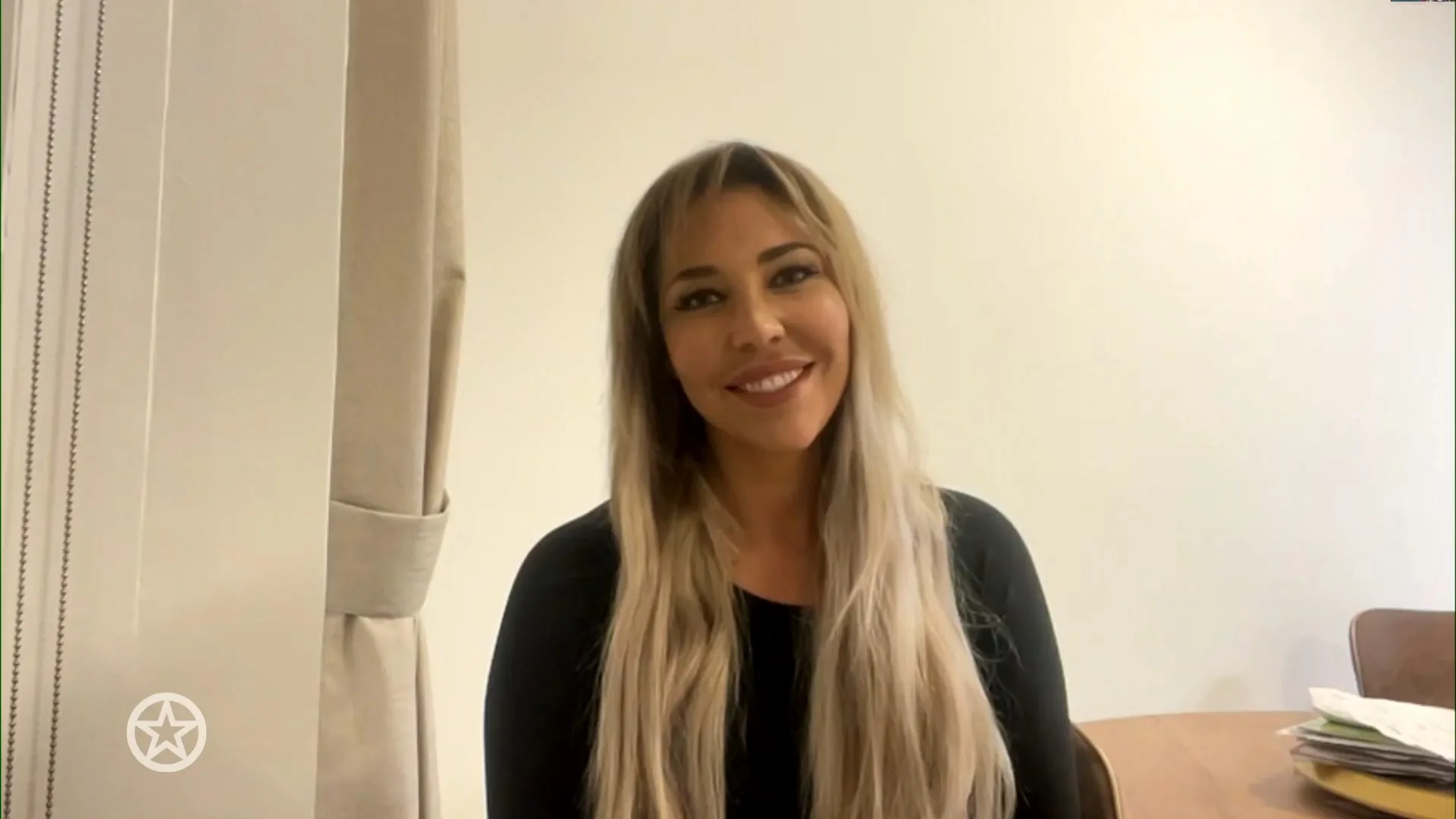 Hind openhartig over liefdesleven: 'Dat moet je overkomen'