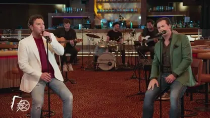 Tino Martin in duet met zijn grote vriend Quido