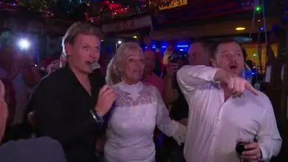 BN’ers zetten kroeg op z’n kop tijdens karaokeavond