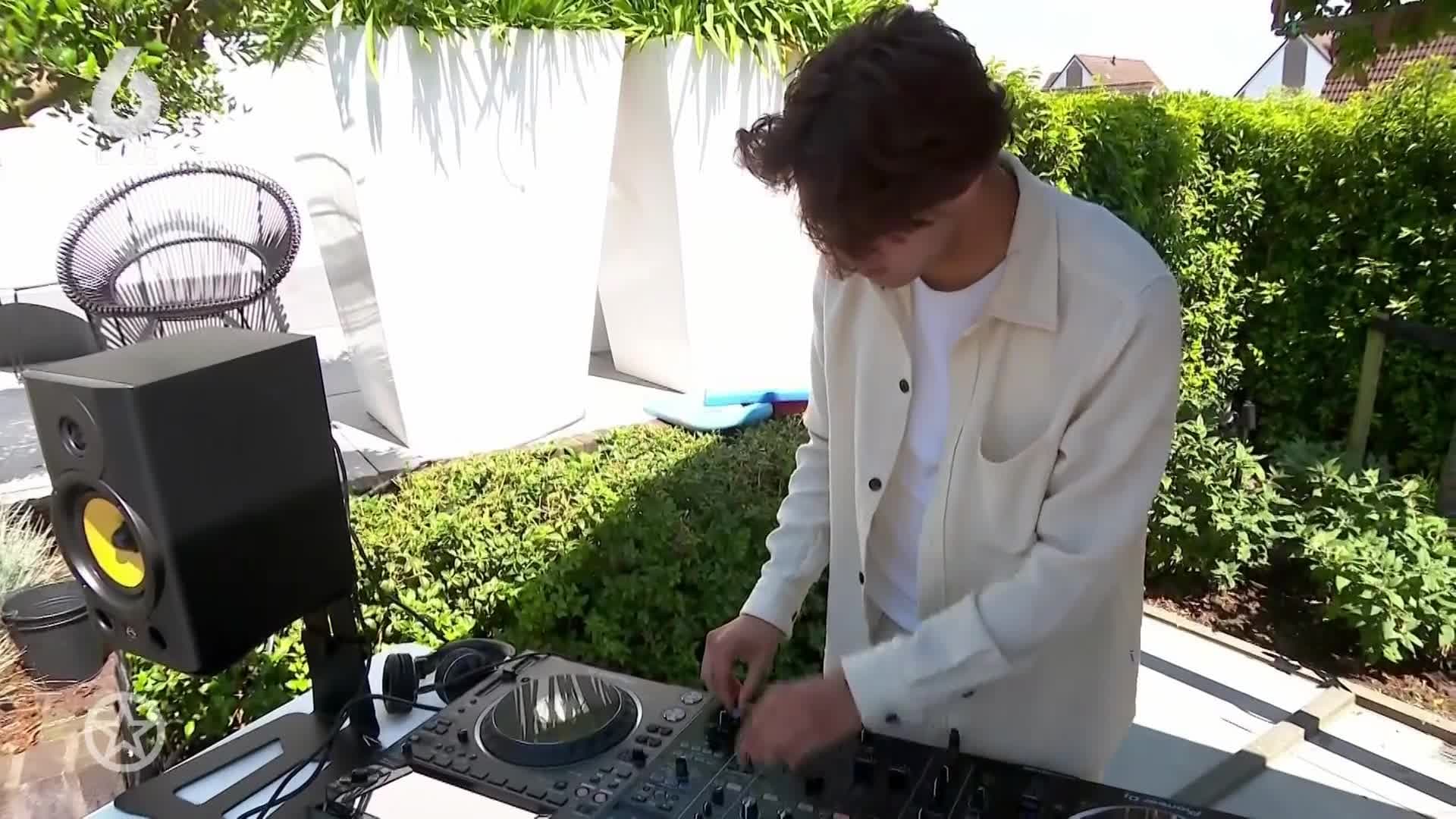 Christiaan Bauer blaast 23 kaarsjes uit