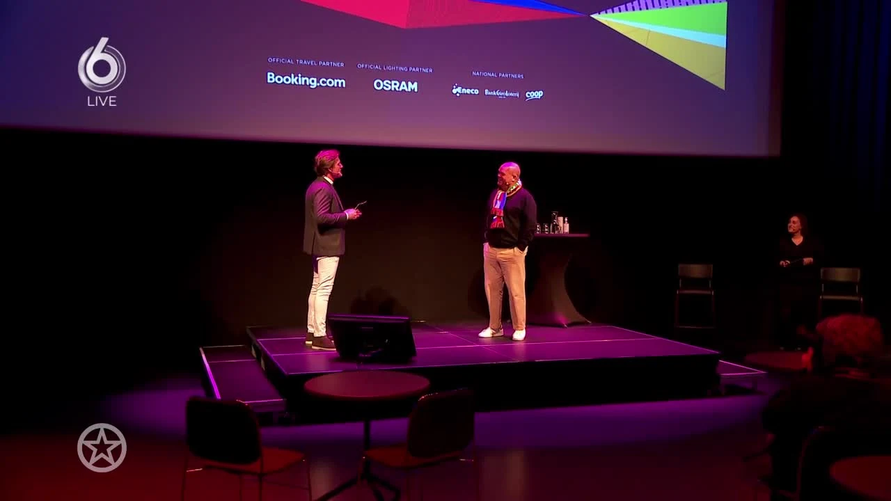 Toch nog acteercarrière Paul de Leeuw