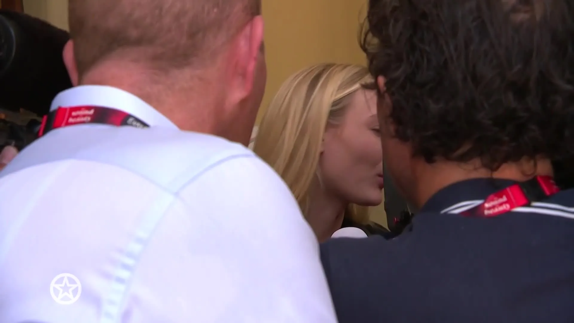 S10 met extra vleugels richting eerste halve finale