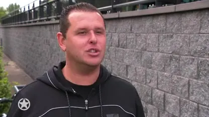 Dit zegt John West over het uit de hand gelopen huiskamerconcert