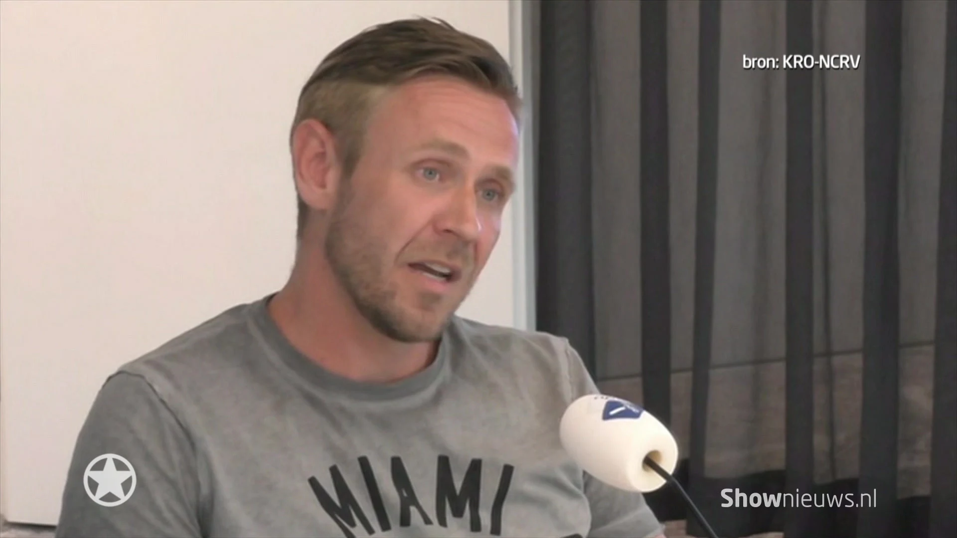 Jelle Brandt Corstius reageert op keiharde woorden Gijs van Dam