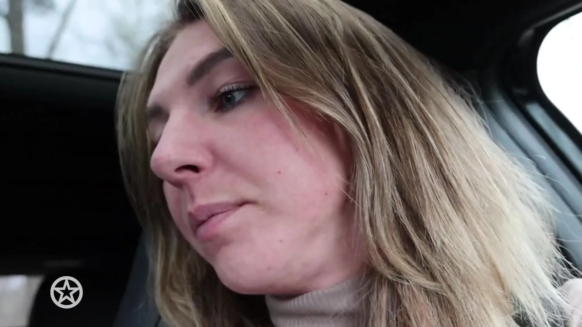 ZIEN: Vriendin opgepakte Gianni van der B. filmt gevangenisbezoek