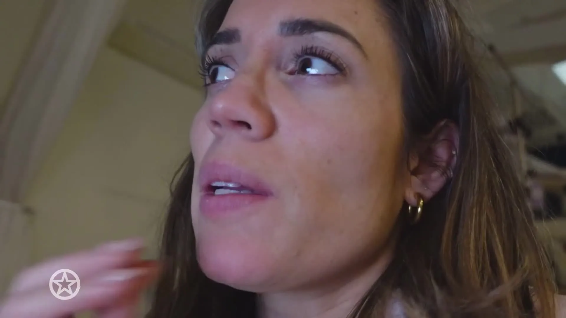 Nienke Plas deelt ziekenhuisbeelden dochtertje