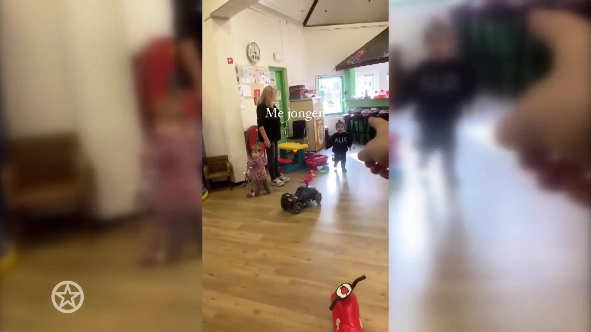 Lil' Kleine verrast Lío op peuterspeelzaal