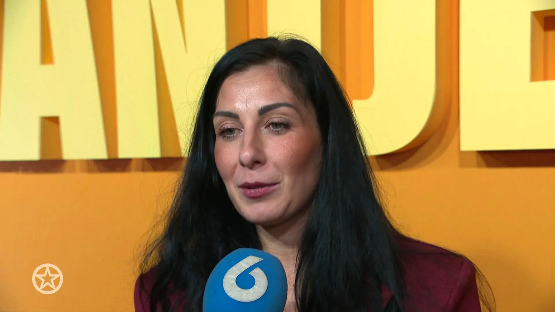 WVL-Antine reageert uitgebreid op kersverse relatie Mike en Denise