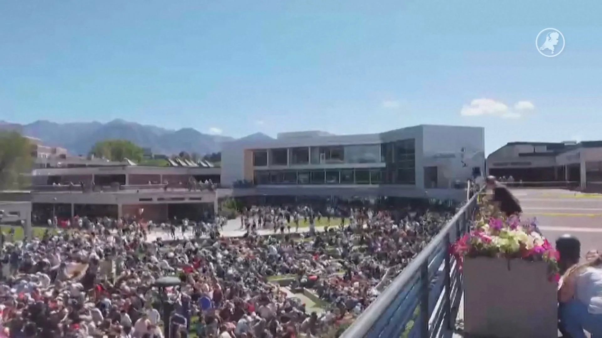 Geschokte reacties na moord op Charlie Kirk (Hart van Nederland - Late Editie)