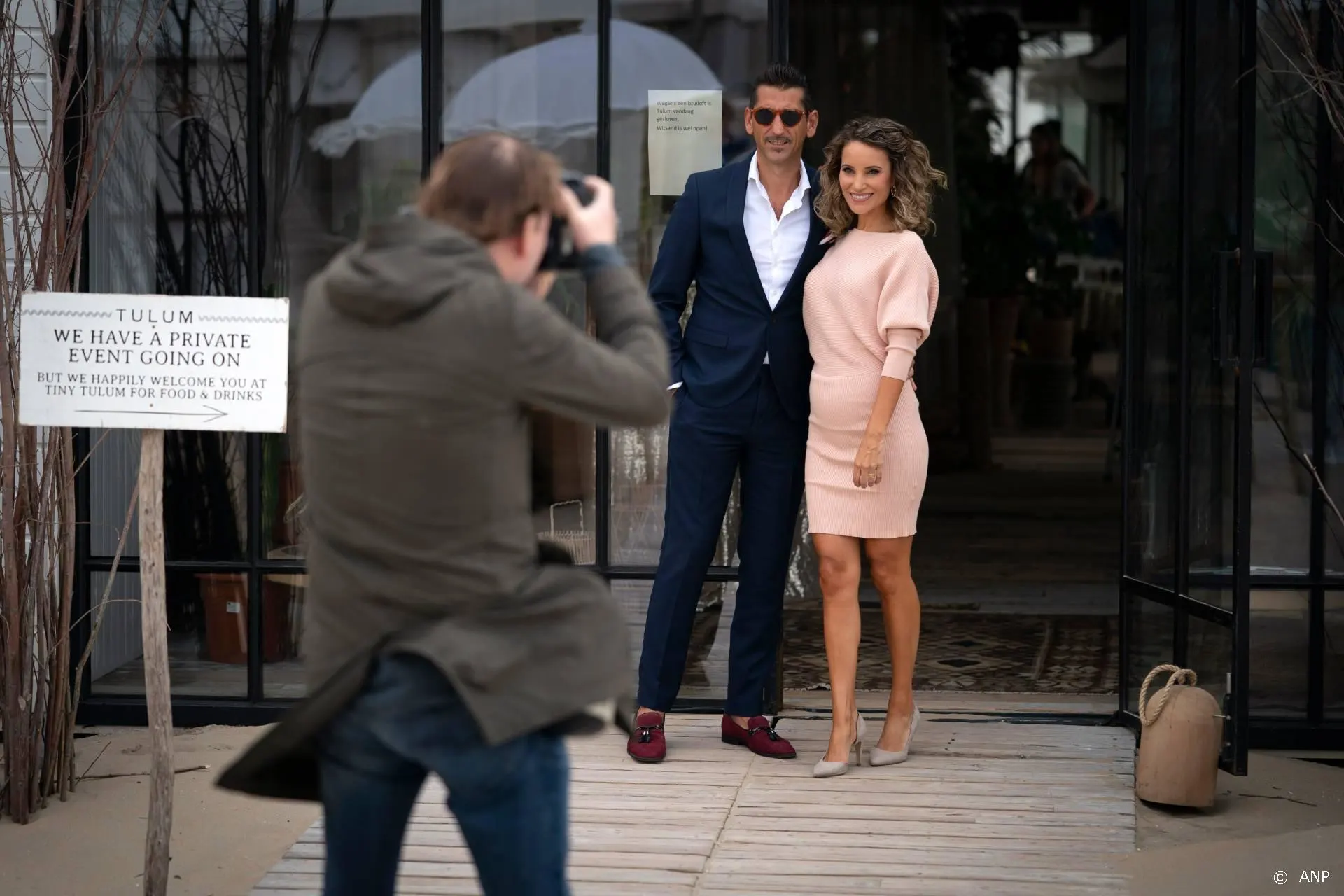 Vrouw Danny Vera is uitgerekend op eerste kerstdag