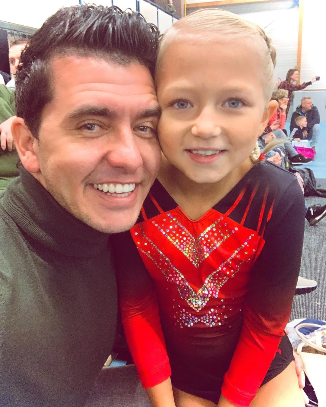 Jan Smit laat zich eindelijk weer zien!