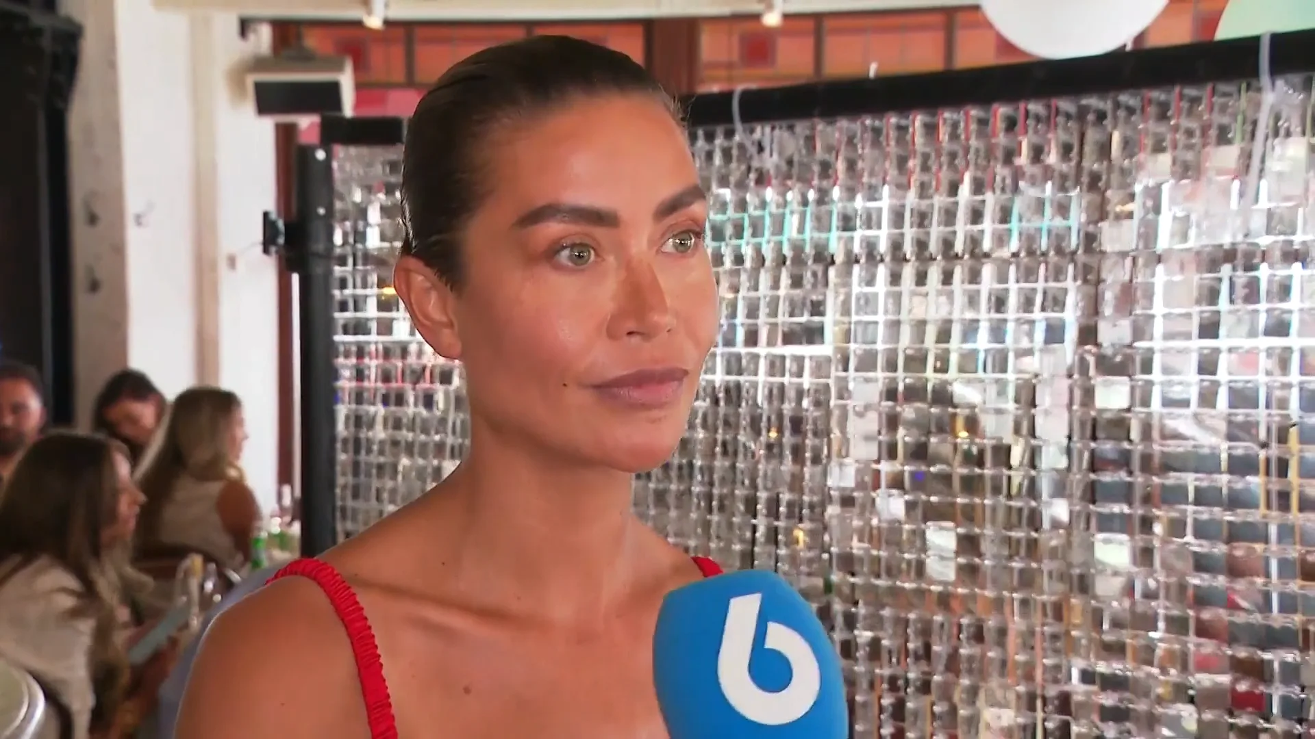 Jaimie Vaes emotioneel over zoontje Lío