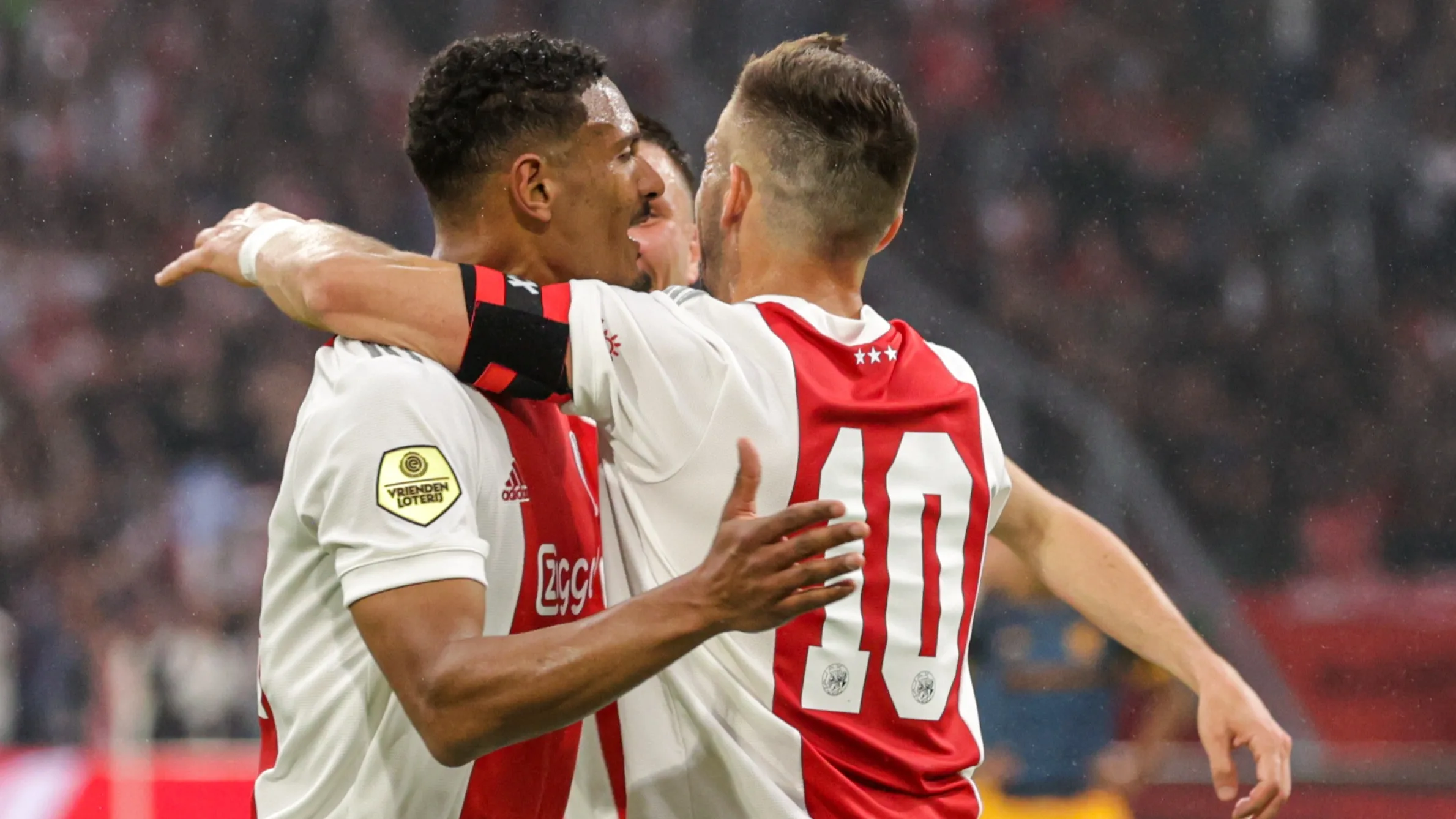 Feest! Ajax verovert 36e landstitel